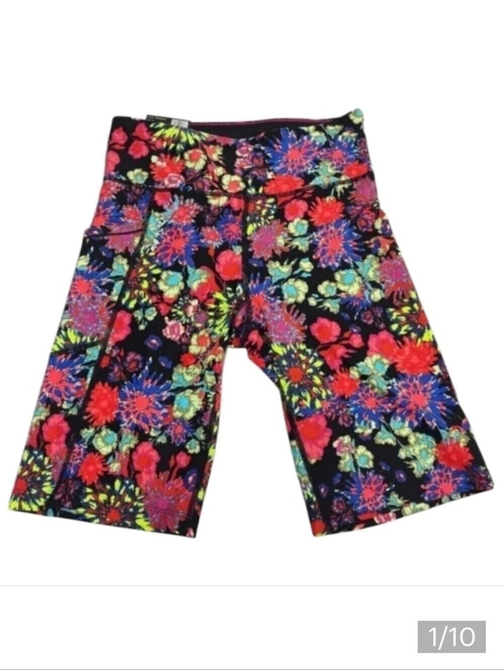 Calvin Klein Women's Floral Print Shorts Size S NWT